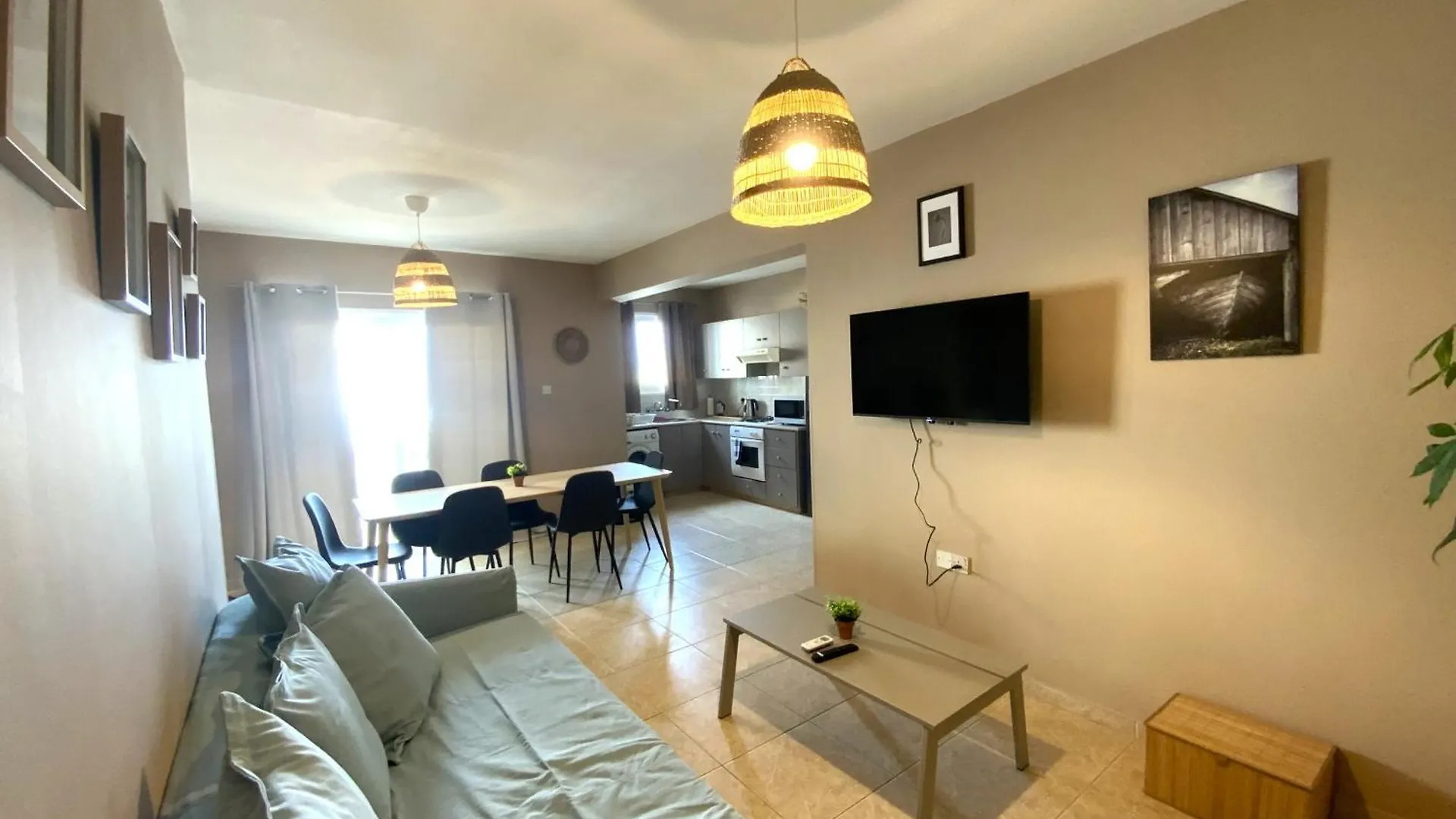 Διαμέρισμα 2 Beachside Apts, 5Min Walk To Shore With Internet Λάρνακα