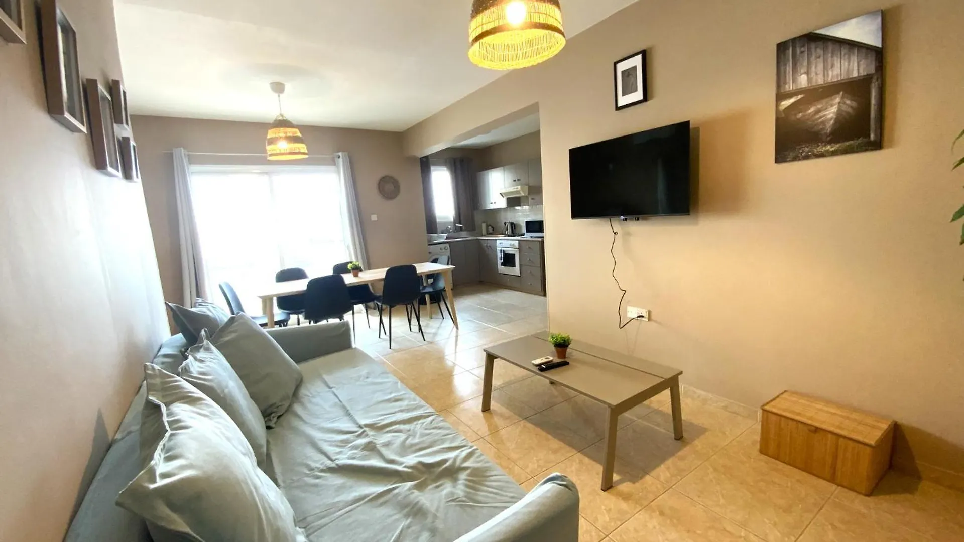 2 Beachside Apts, 5Min Walk To Shore With Internet Λάρνακα Κύπρος