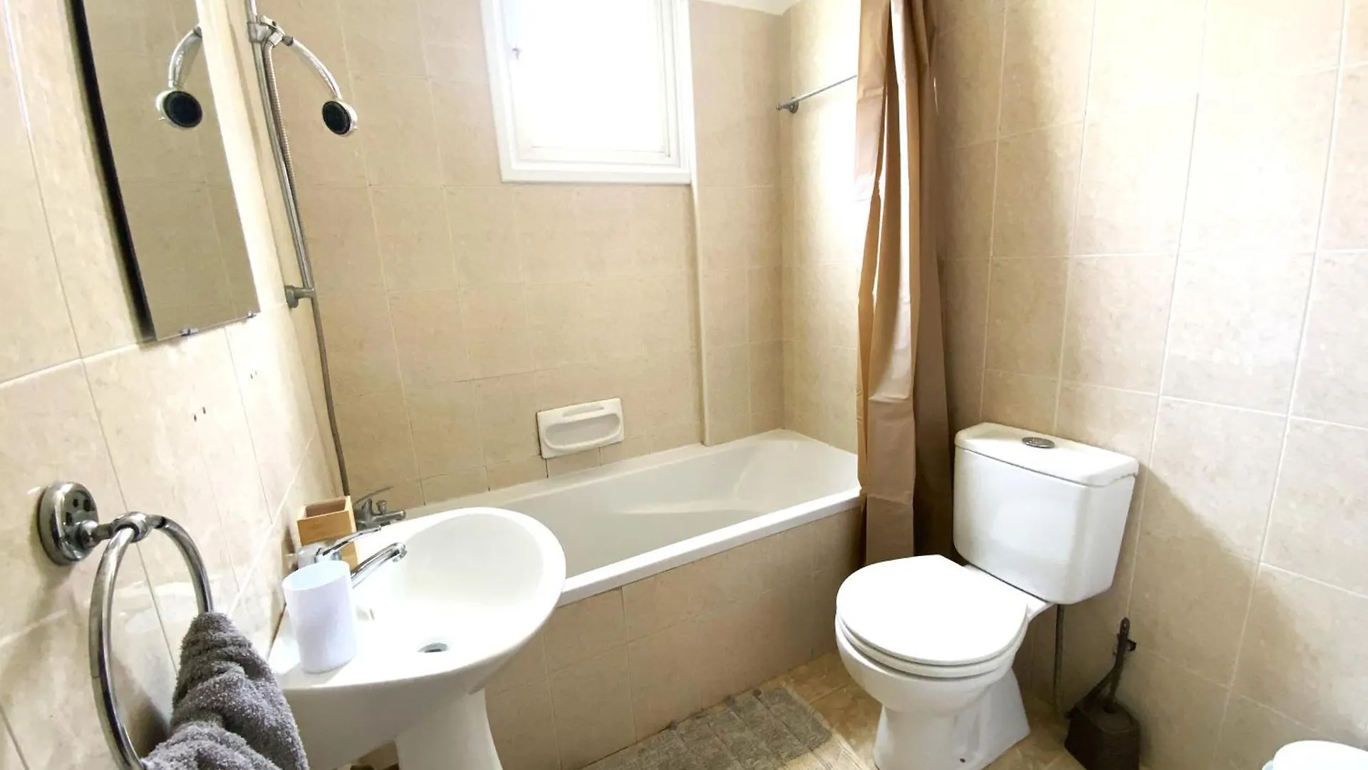 2 Beachside Apts, 5Min Walk To Shore With Internet Λάρνακα Κύπρος
