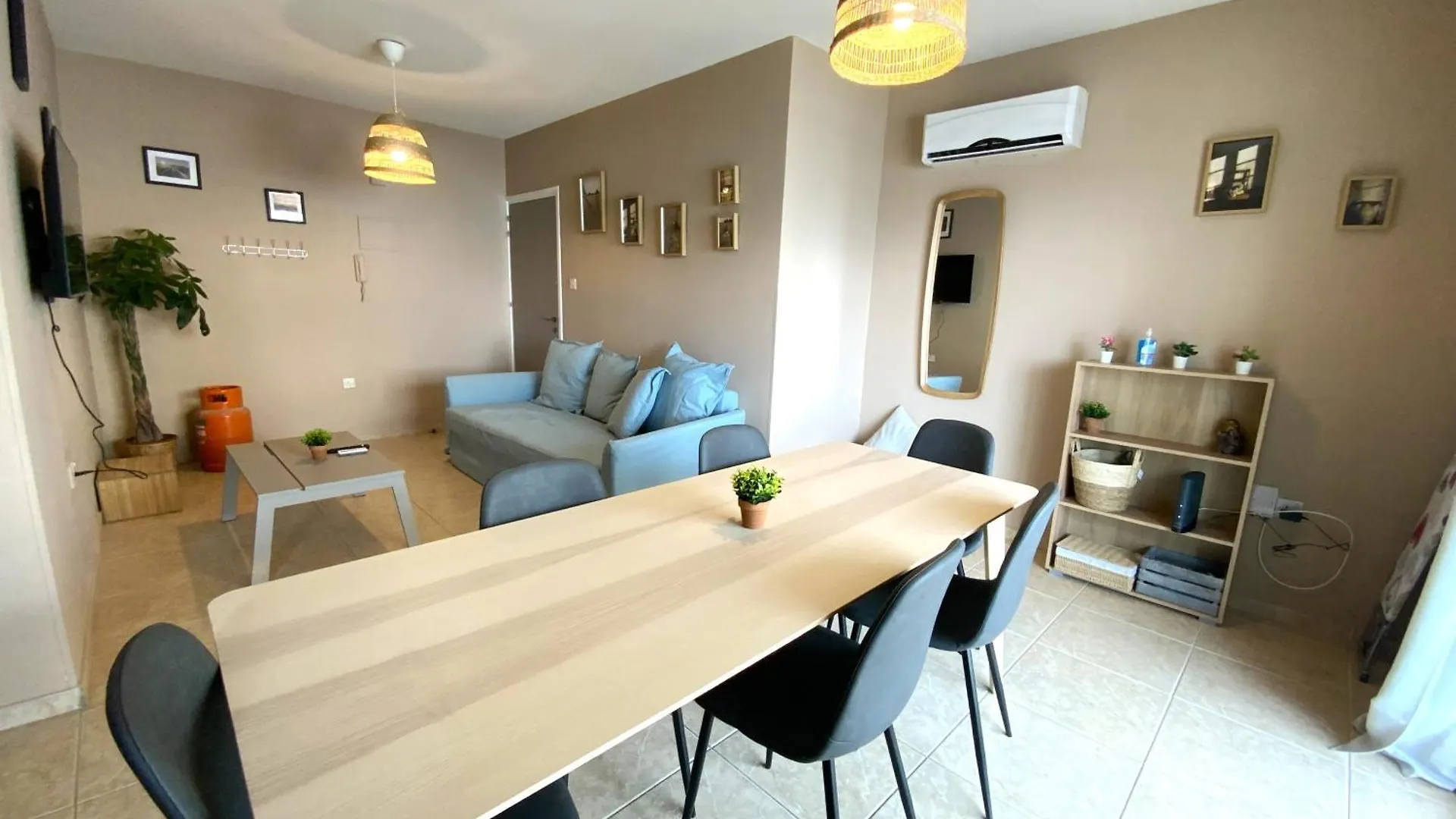 Διαμέρισμα 2 Beachside Apts, 5Min Walk To Shore With Internet Λάρνακα